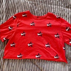 nike crop tee